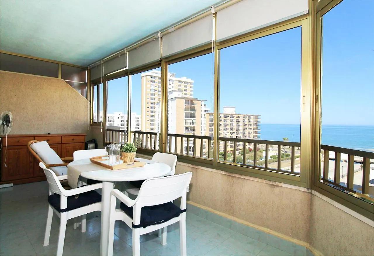 Apartamento vistas al mar y piscina Fuengirola